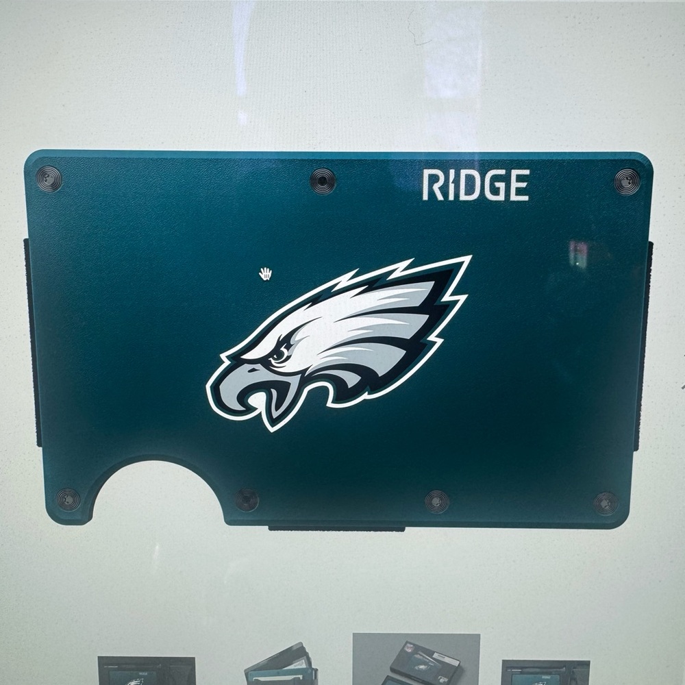 NWT Ridge Wallet with Eagles Logo